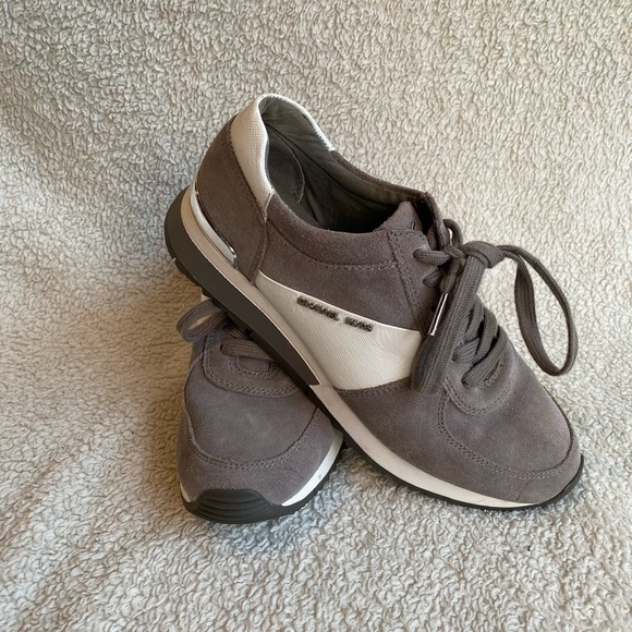 Michael Kors Shoes - 💥Michael Kors Sneakers💥 Michael Kors Shoes - 💥Michael Kors Sneakers💥
